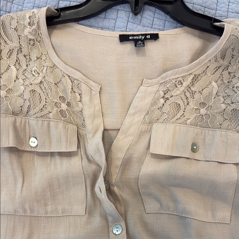 Women's Cream Lace Top - emilyd